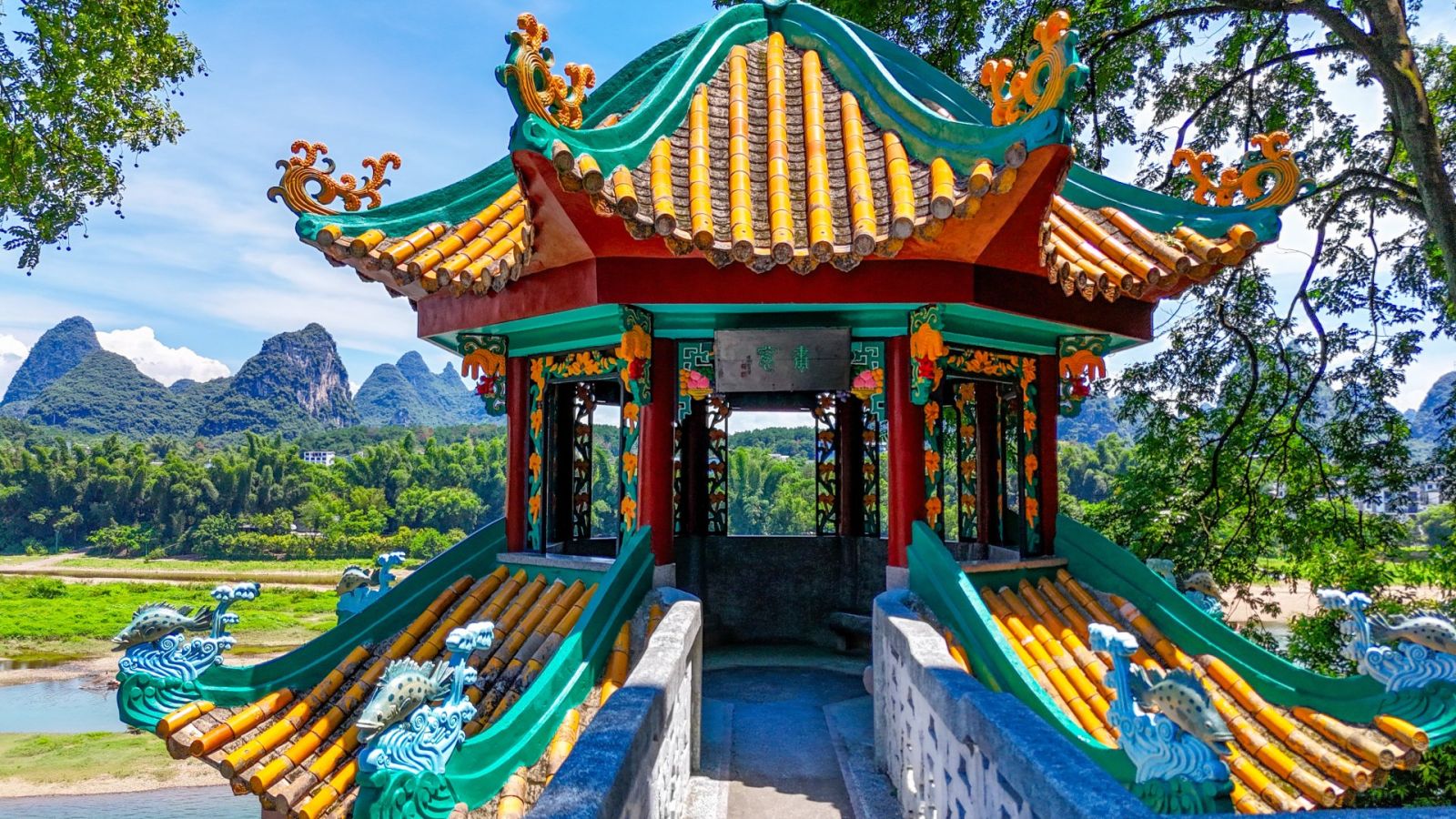 阳朔迎江阁｜八窗八景，步步皆画